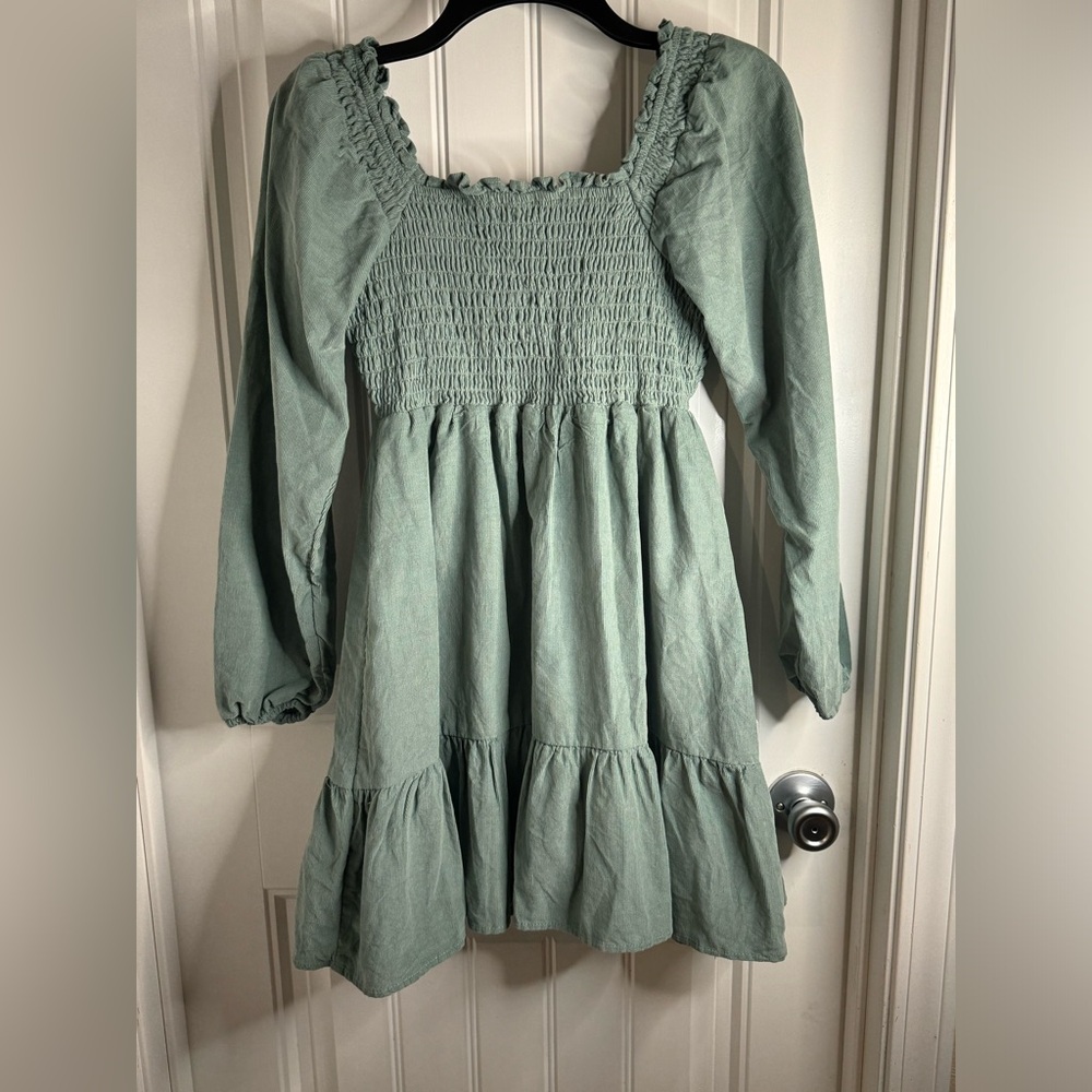 American Eagle Green Ruffle Dress with Balloon Sleeves and Elastic Waist Size Sm - Picture 3 of 6